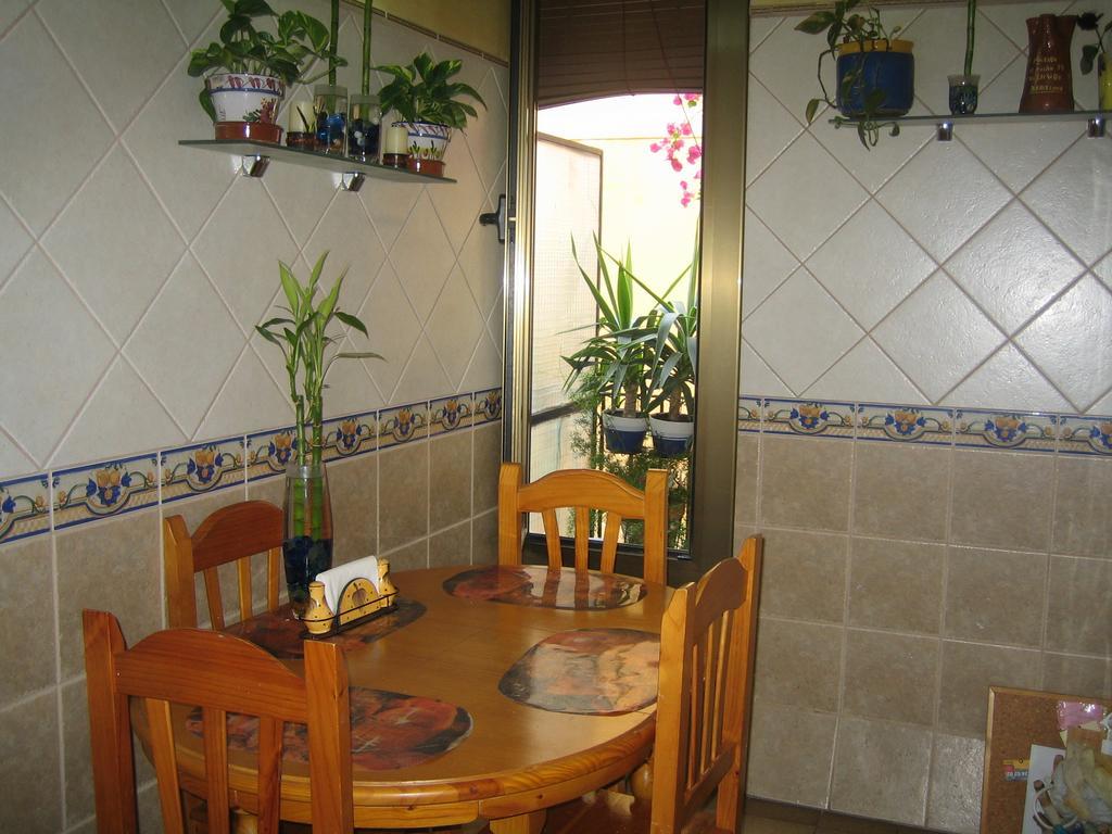 Pension Alamar Barcelona Buitenkant foto