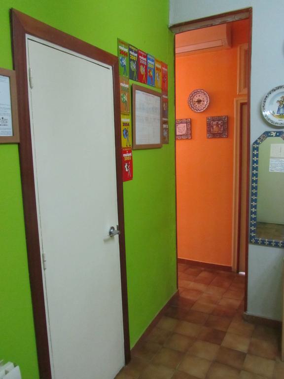 Pension Alamar Barcelona Buitenkant foto